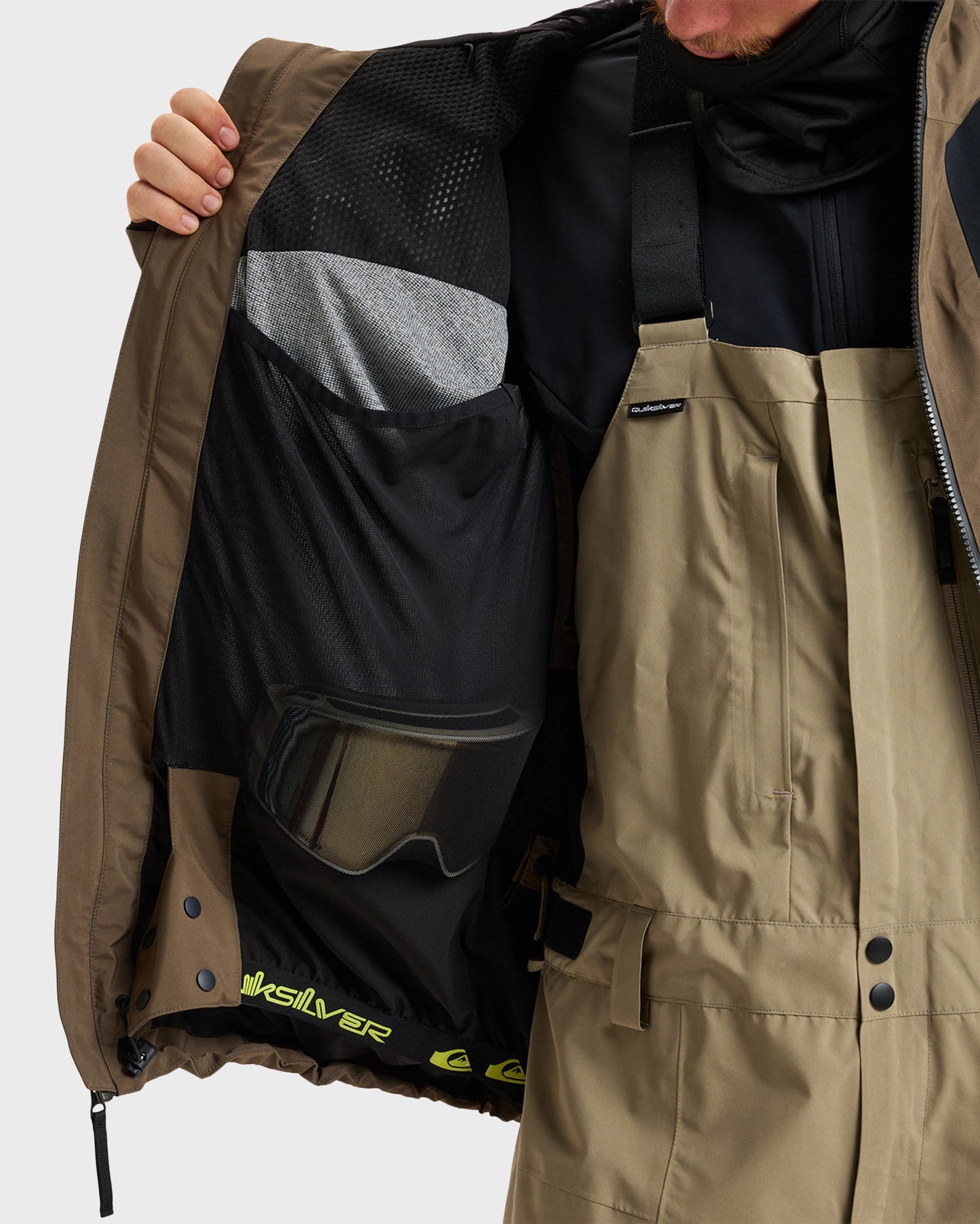 Quick Silver Forever Stretch GORE-TEX Jacket - Canteen