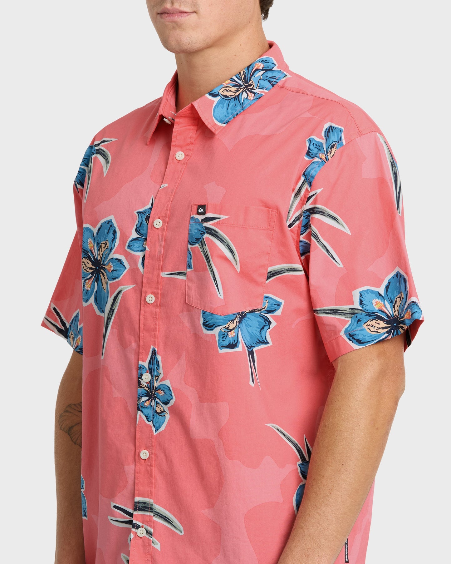 Quick Silver Apero Organic Classics Short Sleeve Shirt - Strawberry Print