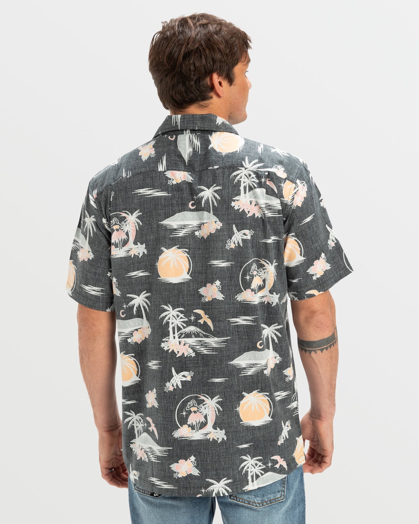 DNA Destination Island Short Sleeve Shirt - Black - Quick Silver