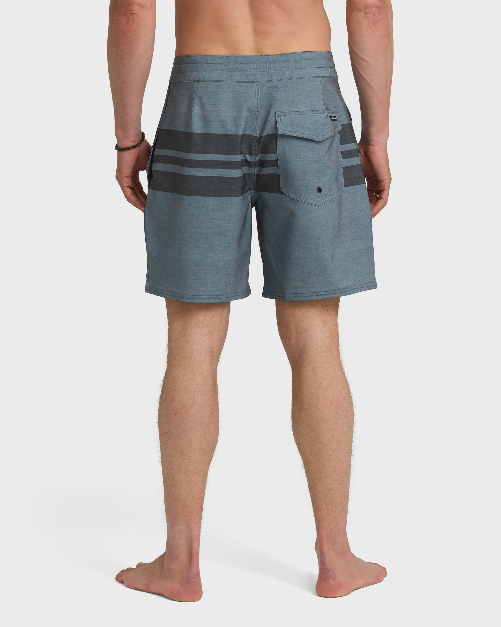 Surfsilk Street Trunk 18" Boardshorts - Black - Quick Silver