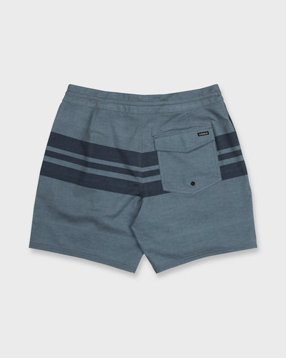 Surfsilk Street Trunk 18" Boardshorts - Black - Quick Silver