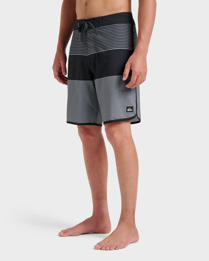 Surfsilk Tijuana 19" Boardshorts - Black - Quick Silver