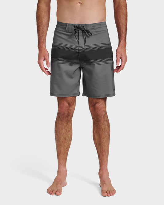 SURFSILK STREET TRUNK 18 - IRON GATE - Quick Silver